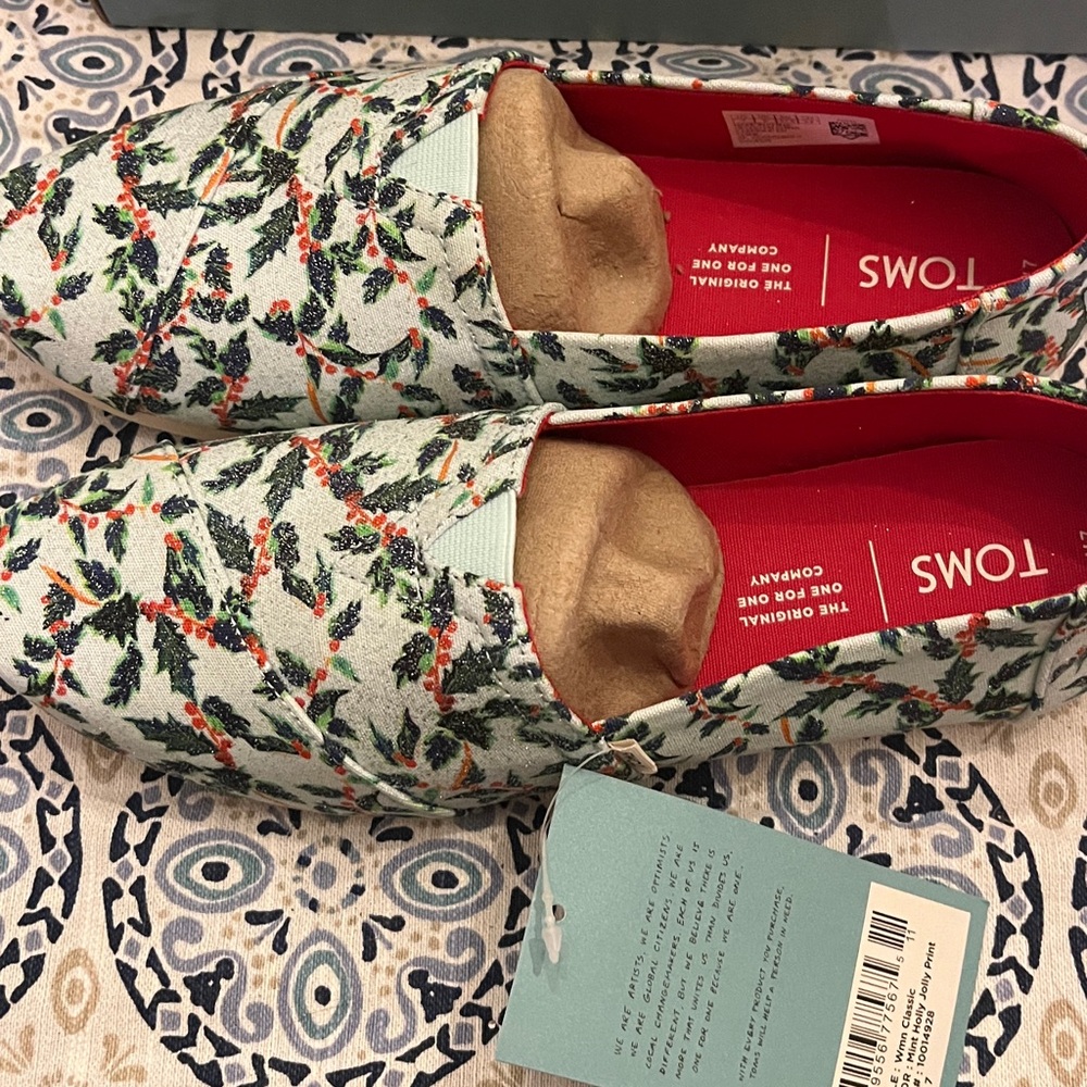 Toms Mint Holly Jolly Classic Canvas Loafers - Size 7 - Picture 2 of 4